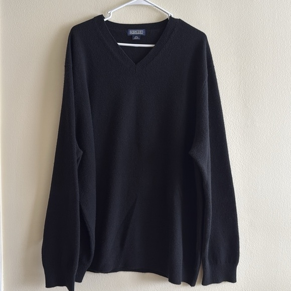 Lands End V Neck Cashmere Black Sweater - Picture 2 of 9